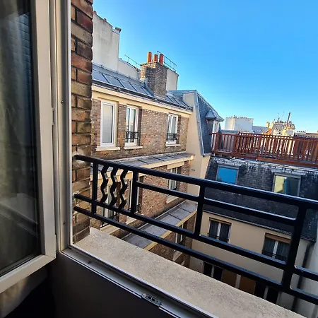 La Louisiane Hotel 2*