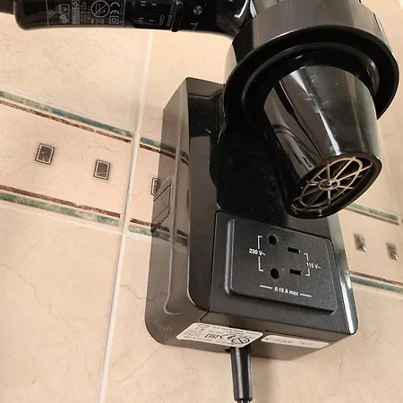 Hotel La Louisiane 2*