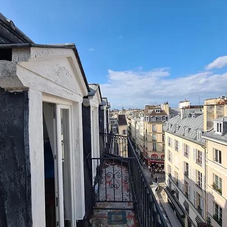 La Louisiane Otel *