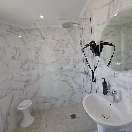 La Louisiane Otel Paris