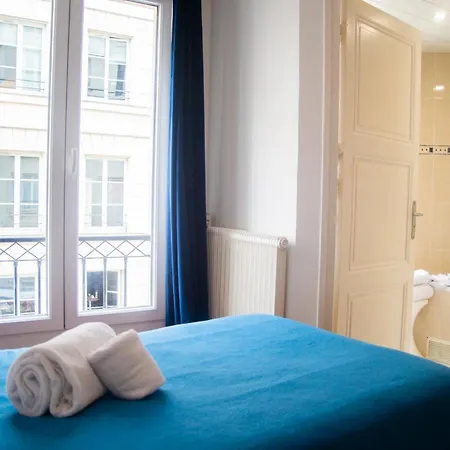 Hotel La Louisiane 2*