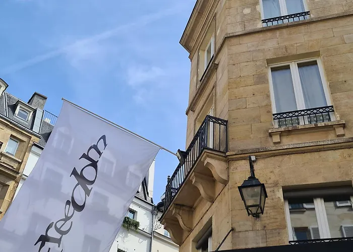 Hotel La Louisiane 2*