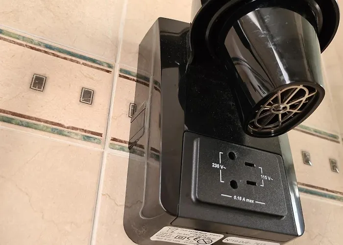 Hotel La Louisiane 2*