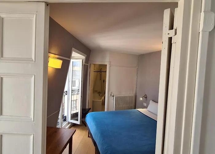 Hotel La Louisiane 2*